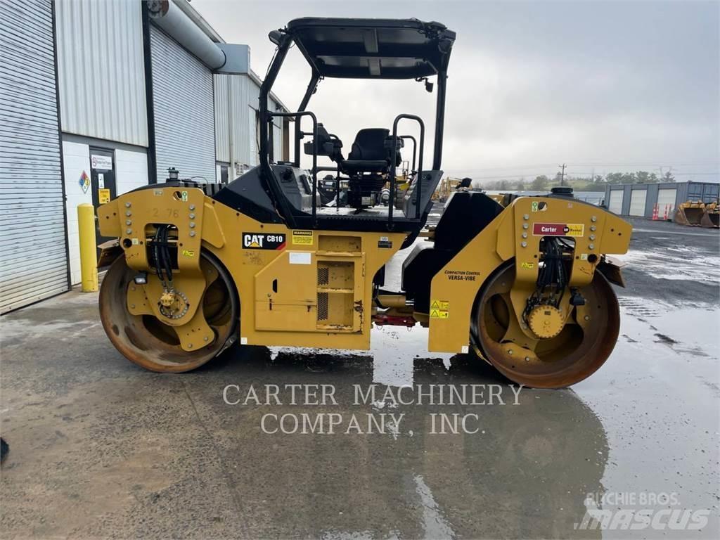 CAT CB10 土壤壓實機