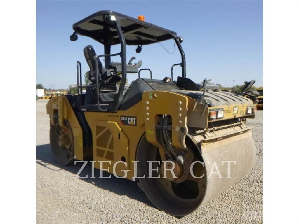 CAT CB10 土壤壓實機
