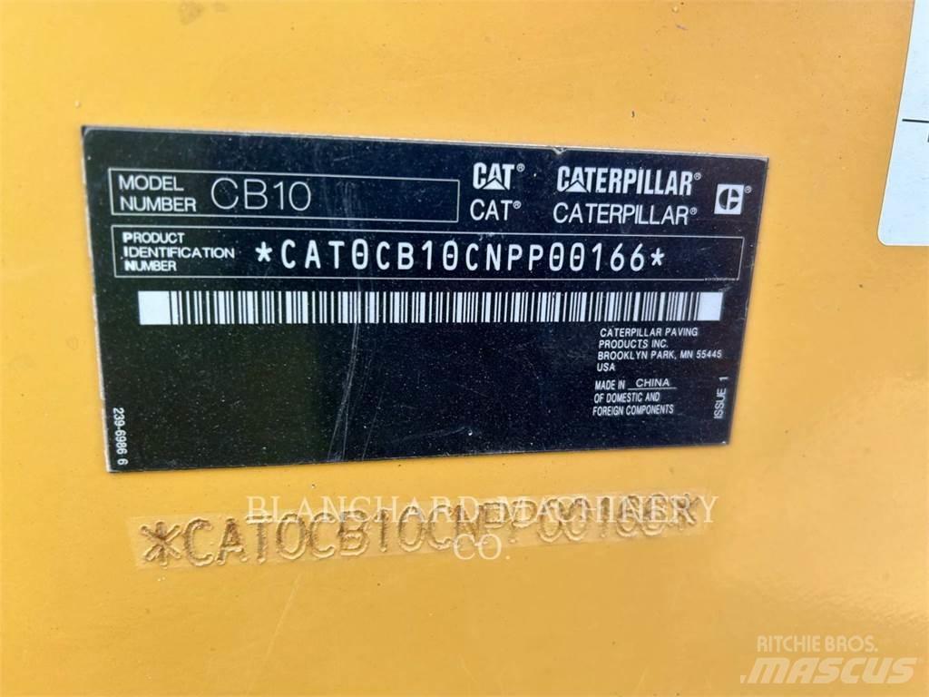 CAT CB10 雙輪滾壓機