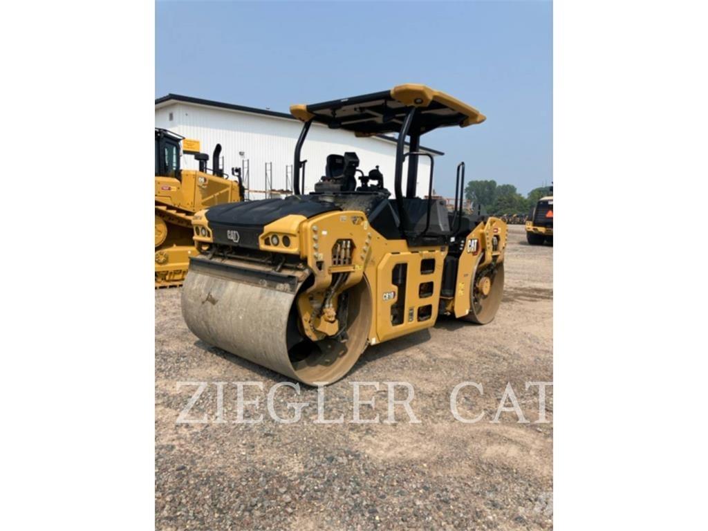 CAT CB10 土壤壓實機
