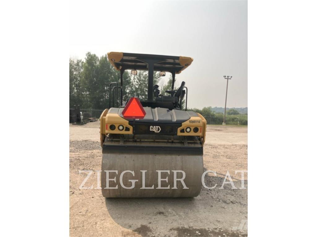 CAT CB10 土壤壓實機