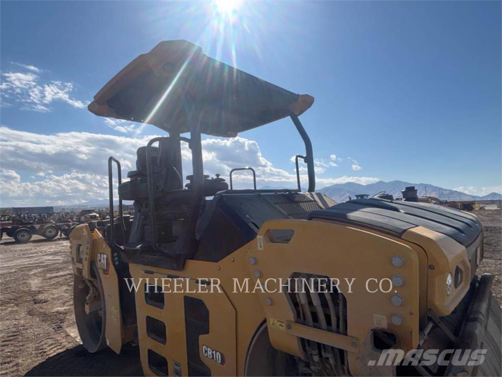 CAT CB10 雙輪滾壓機