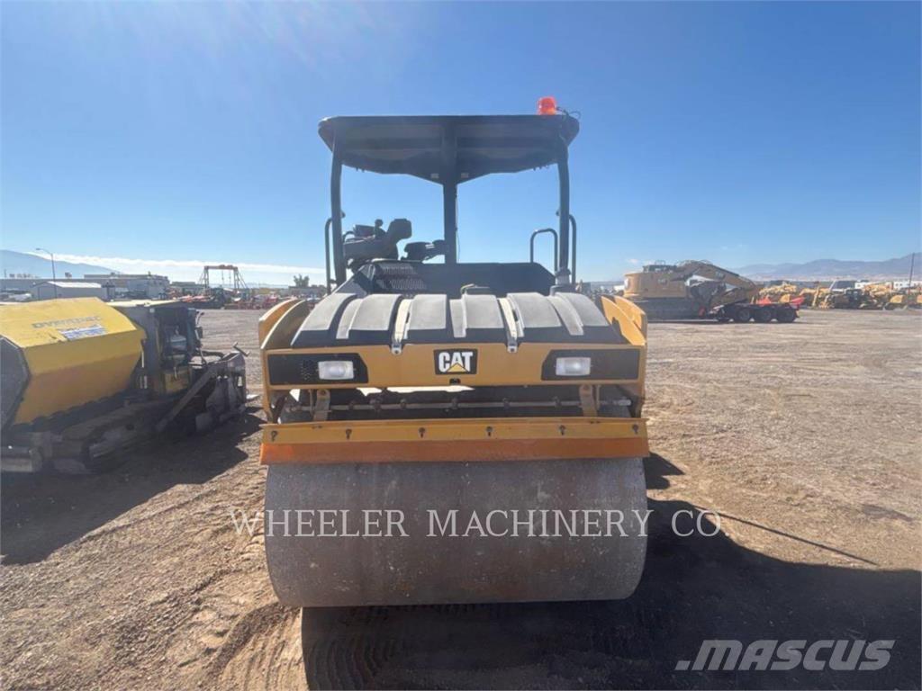 CAT CB10 雙輪滾壓機