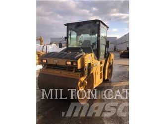 CAT CB10 土壤壓實機