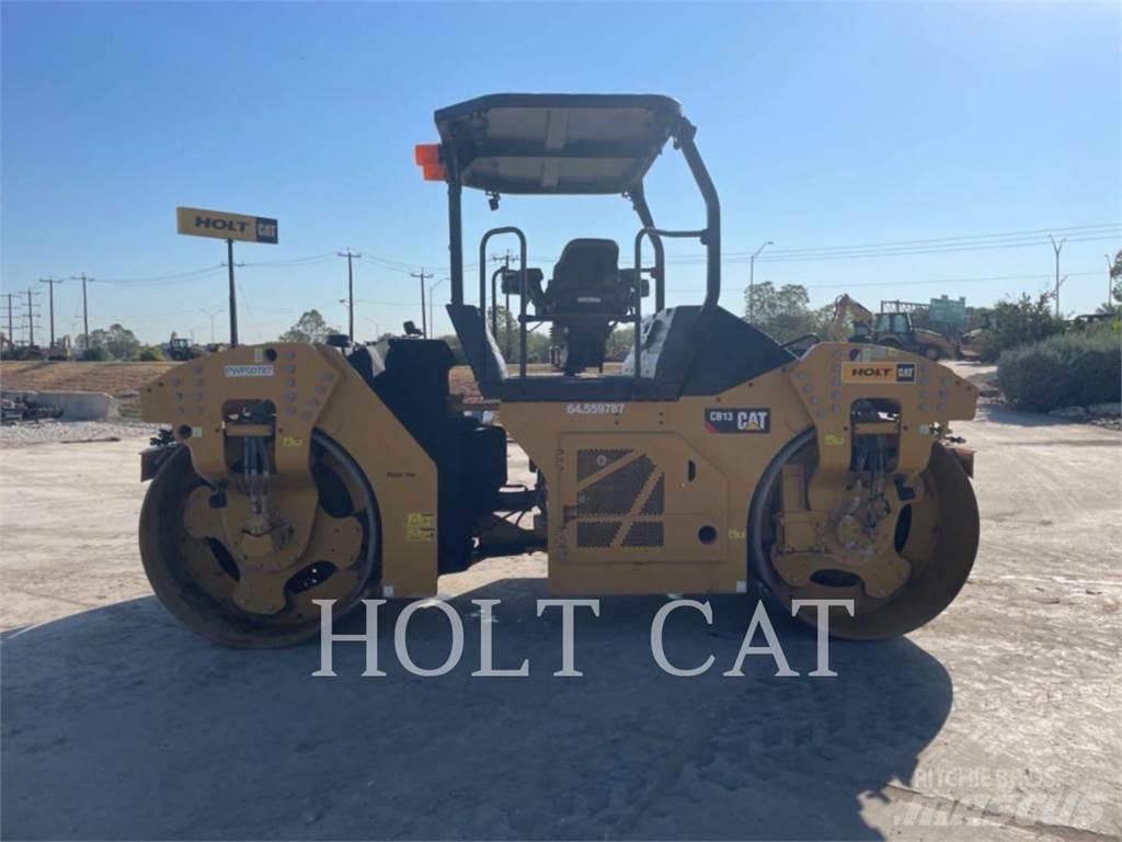 CAT CB13 單輪滾壓機