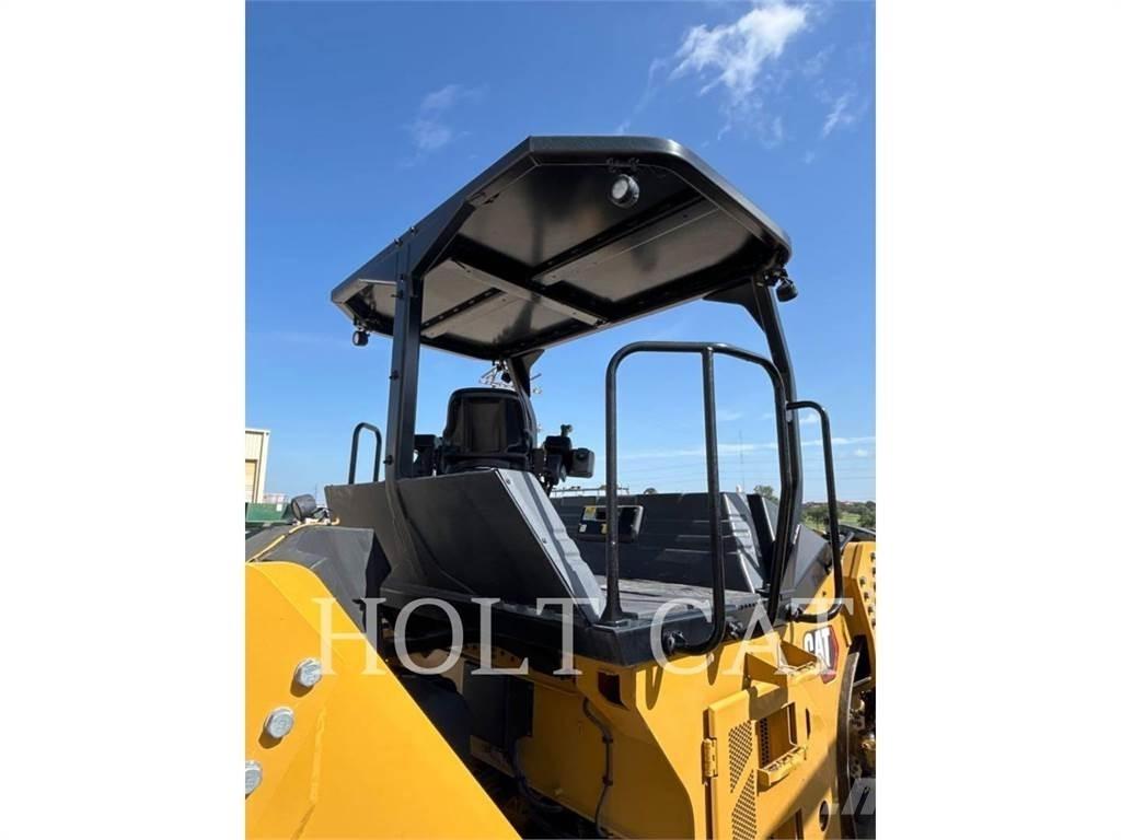 CAT CB13 單輪滾壓機