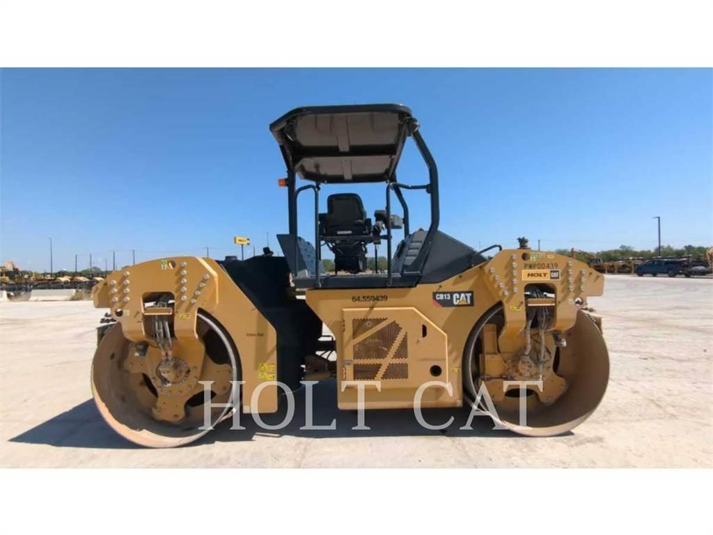 CAT CB13 單輪滾壓機