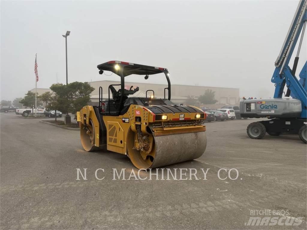 CAT CB13 瀝青攤舖機/鋪路機