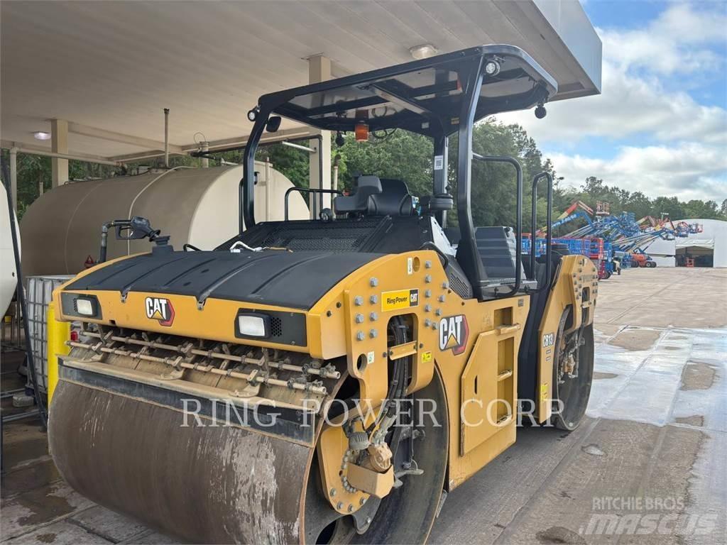 CAT CB13 OSC 雙輪滾壓機