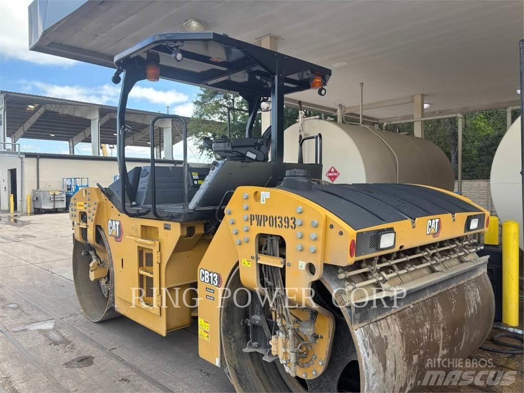 CAT CB13 OSC 雙輪滾壓機
