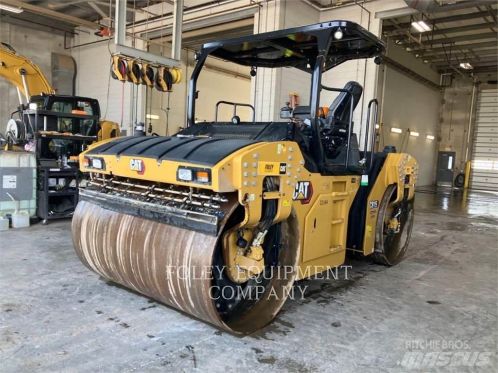 CAT CB15 土壤壓實機