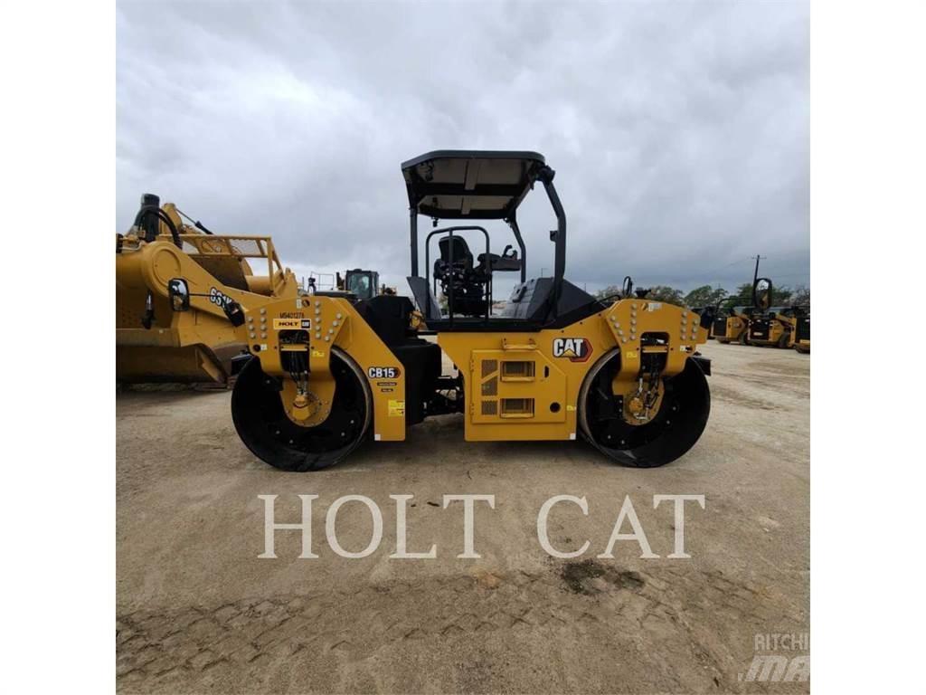 CAT CB15 輪胎式裝載機
