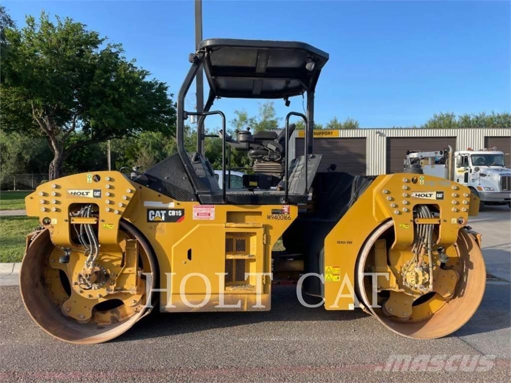 CAT CB15 單輪滾壓機