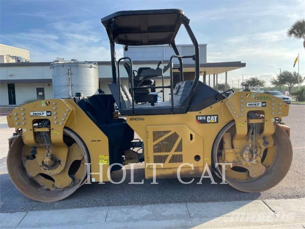 CAT CB15 單輪滾壓機