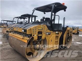 CAT CB15 雙輪滾壓機