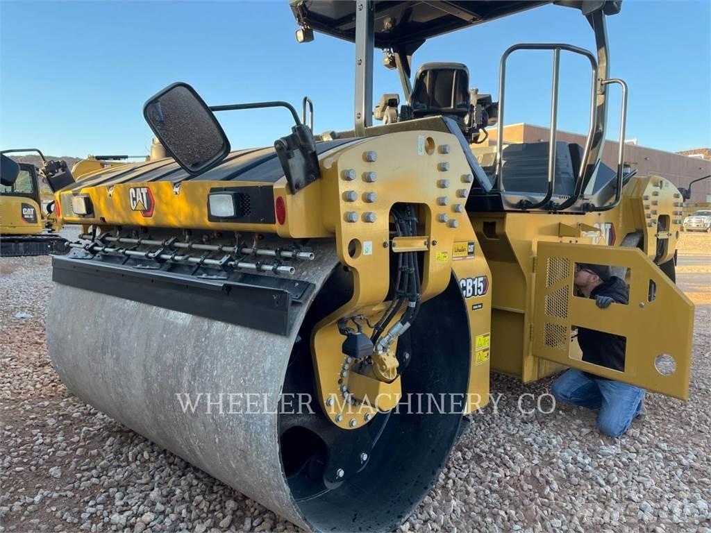 CAT CB15 CW VV 雙輪滾壓機