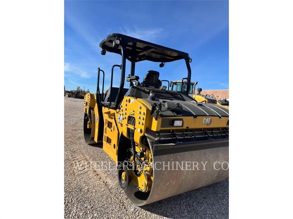 CAT CB15 CW VV 雙輪滾壓機