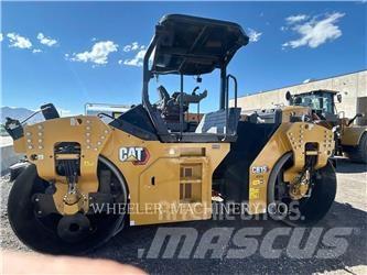 CAT CB15 CW VV 雙輪滾壓機