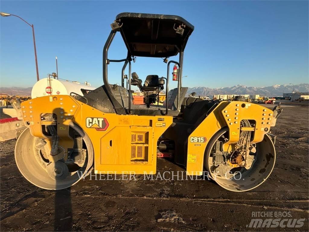 CAT CB15 CW VV 雙輪滾壓機