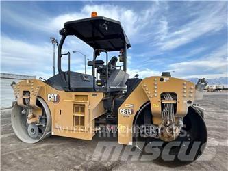 CAT CB15 CW VV 雙輪滾壓機