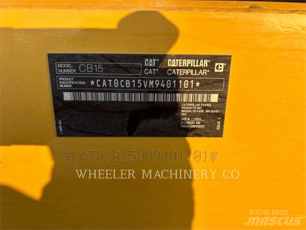 CAT CB15 CW VV 雙輪滾壓機