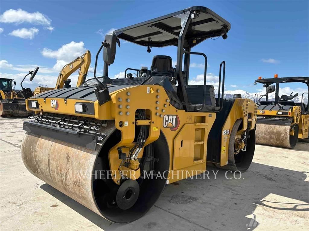 CAT CB15 CW VV 雙輪滾壓機