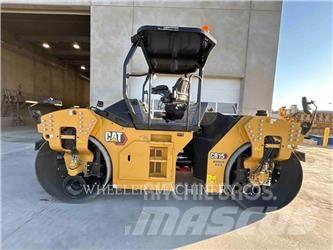 CAT CB15 CW VV 雙輪滾壓機
