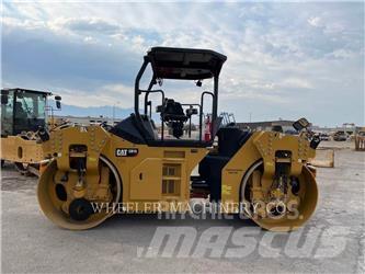 CAT CB15 CW VV 雙輪滾壓機