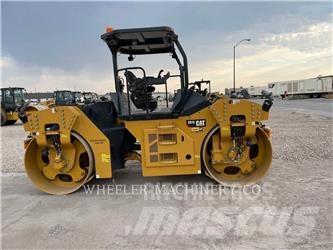 CAT CB15 VV 雙輪滾壓機