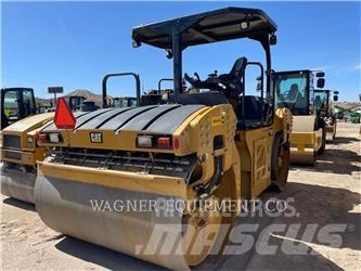 CAT CB16 土壤壓實機