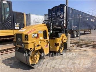 CAT CB2.5 土壤壓實機