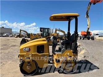 CAT CB2.5 雙輪滾壓機