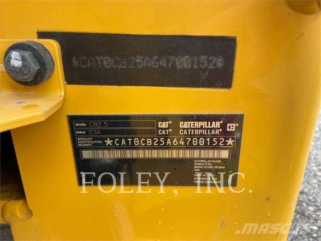 CAT CB2.5-03 雙輪滾壓機