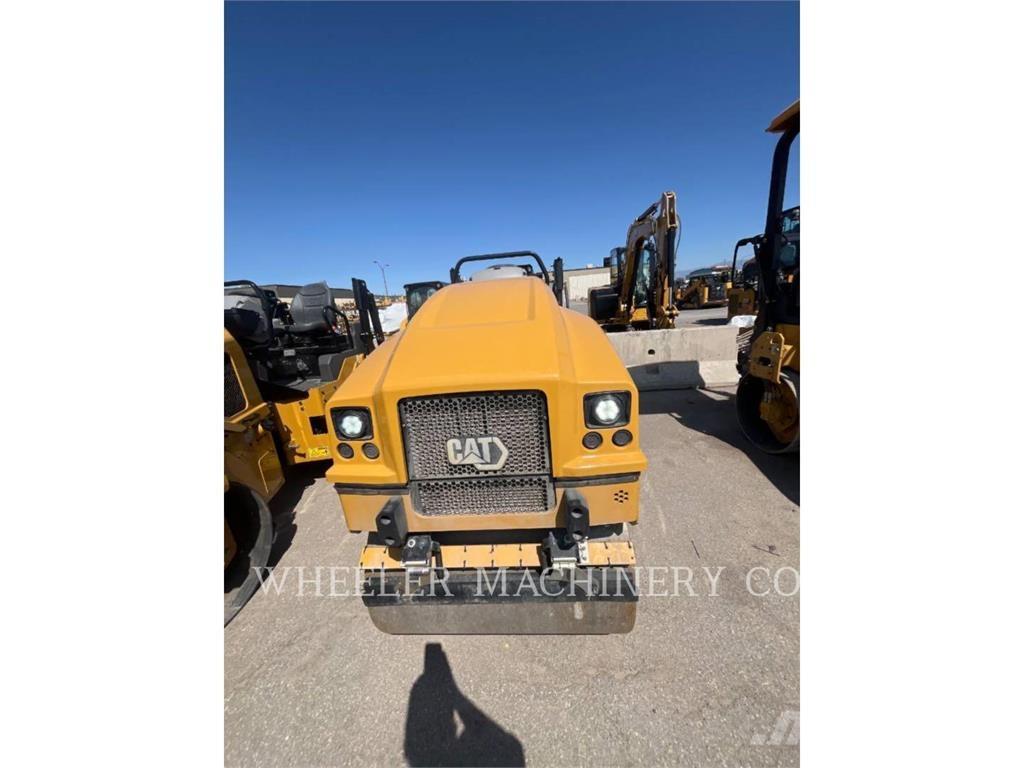 CAT CB2.5 GC 雙輪滾壓機