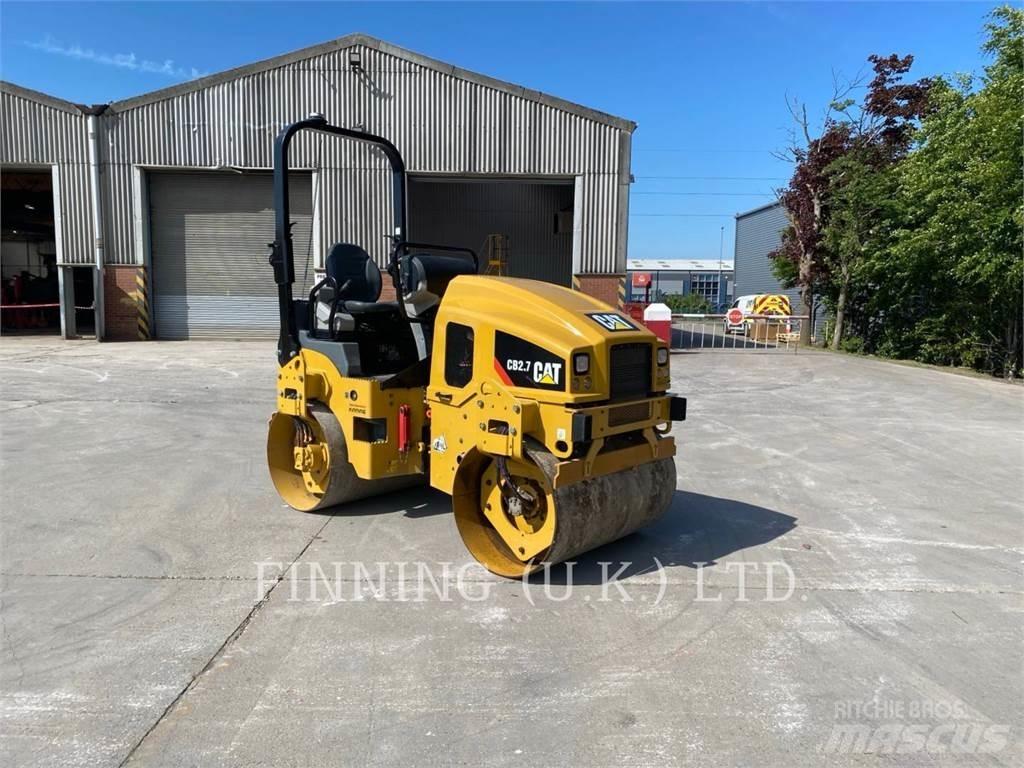 CAT CB2.7 土壤壓實機