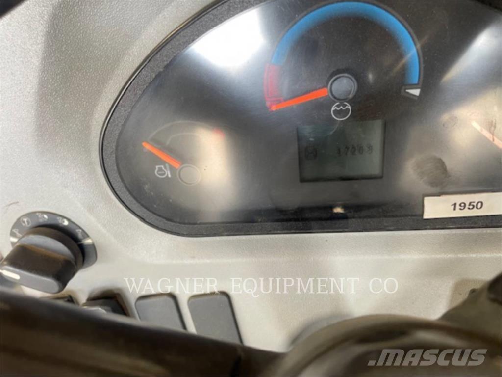 CAT CB2.7-03 土壤壓實機