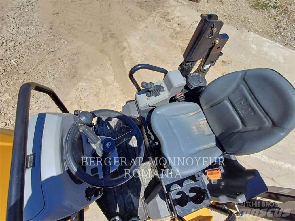 CAT CB2.7-03GC 雙輪滾壓機