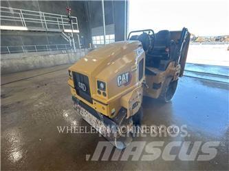 CAT CB2.7 GC 雙輪滾壓機