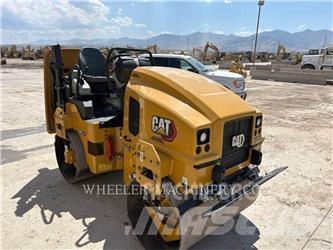 CAT CB2.7 GC 雙輪滾壓機