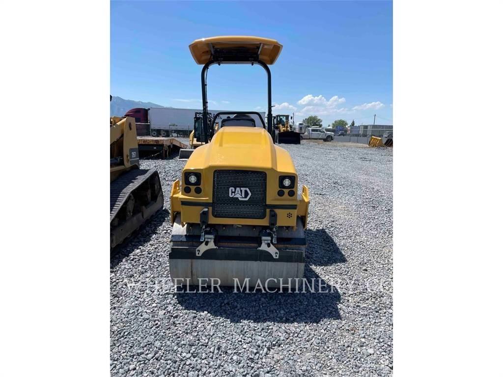 CAT CB2.7 GC 雙輪滾壓機