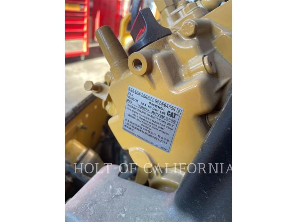 CAT CB2.7 GC 土壤壓實機
