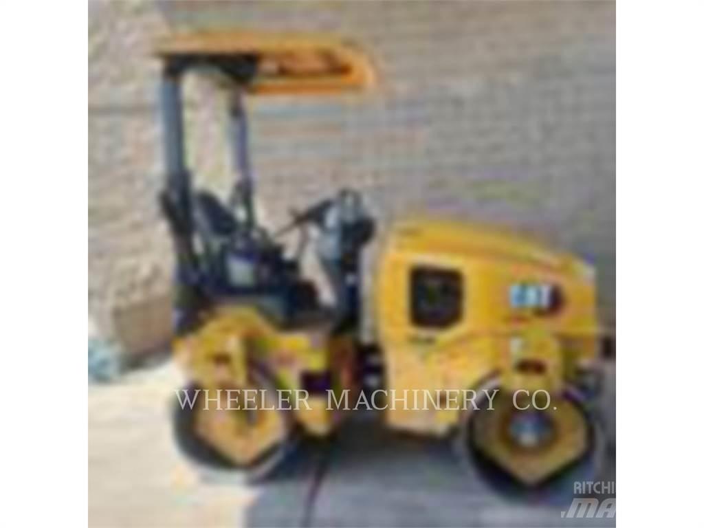 CAT CB2.7 GC 雙輪滾壓機