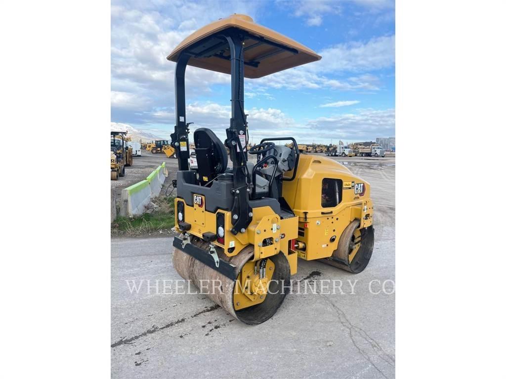 CAT CB2.7 GC 雙輪滾壓機