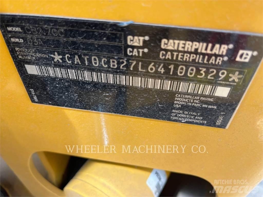 CAT CB2.7 GC 雙輪滾壓機
