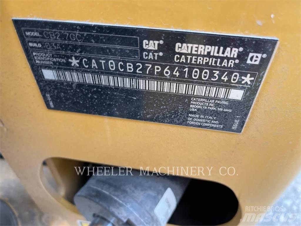 CAT CB2.7 GC 雙輪滾壓機