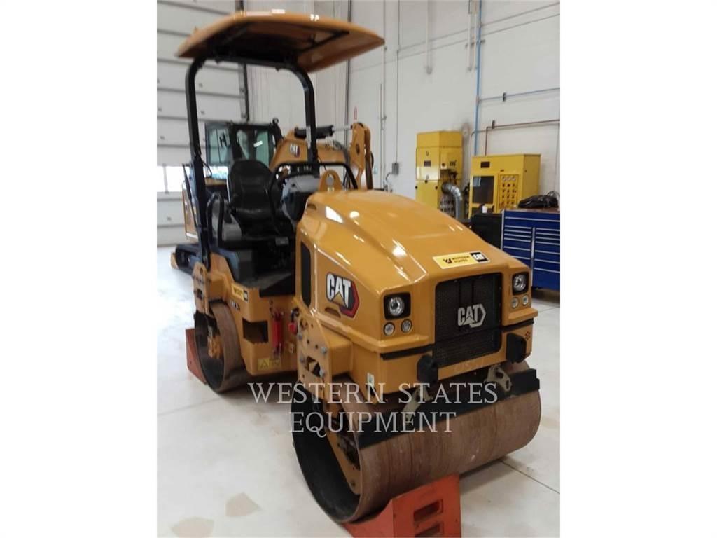 CAT CB2.7GC 雙輪滾壓機