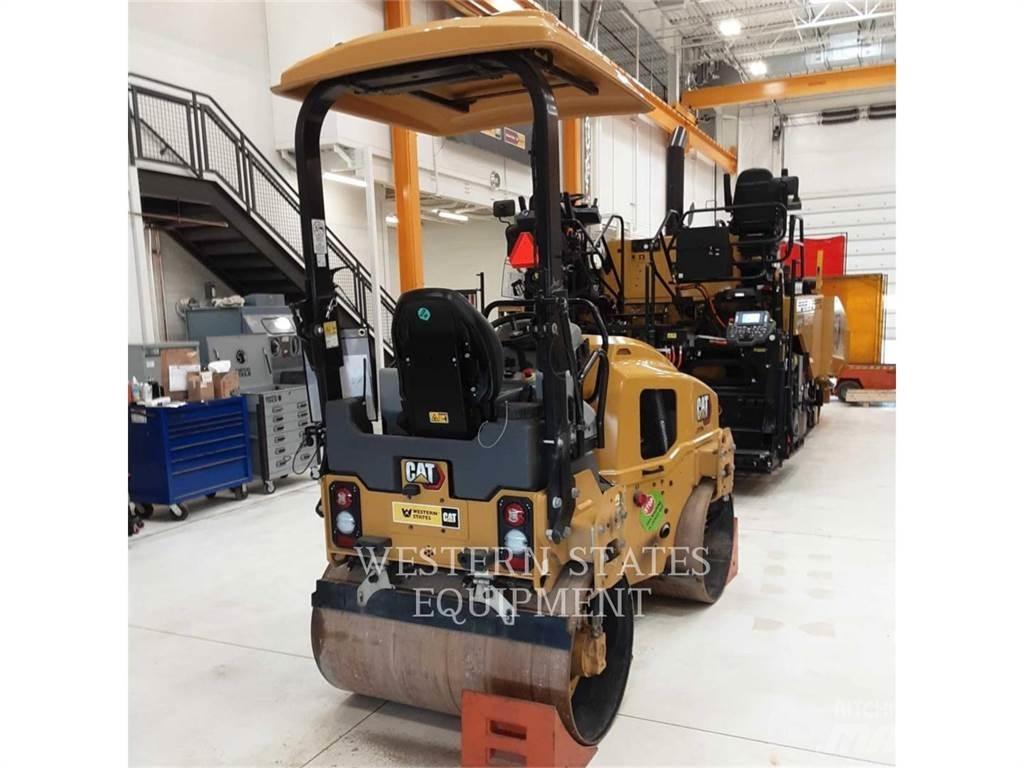CAT CB2.7GC 雙輪滾壓機