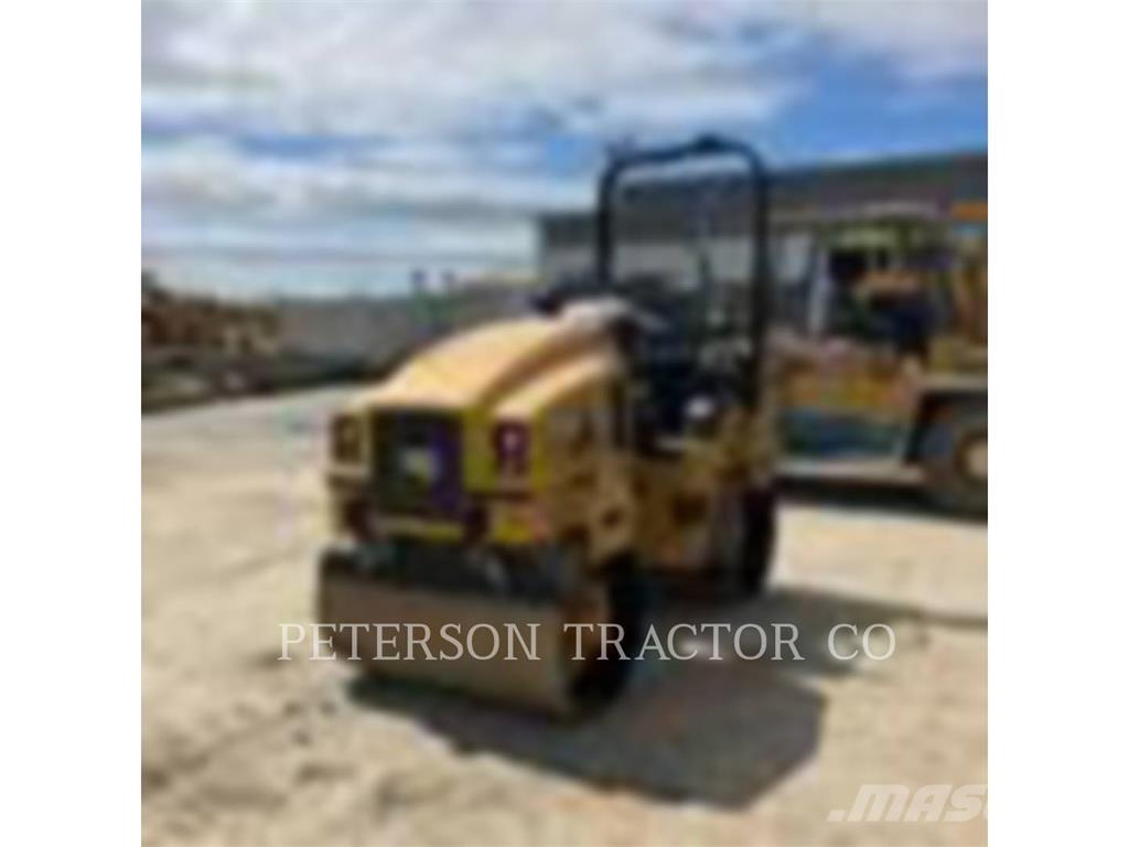 CAT CB2.7GC 雙輪滾壓機
