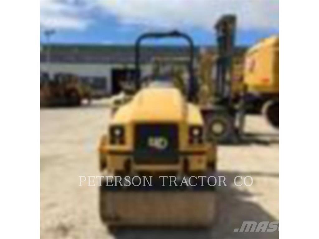 CAT CB2.7GC 雙輪滾壓機