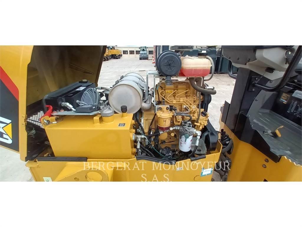 CAT CB24B 土壤壓實機
